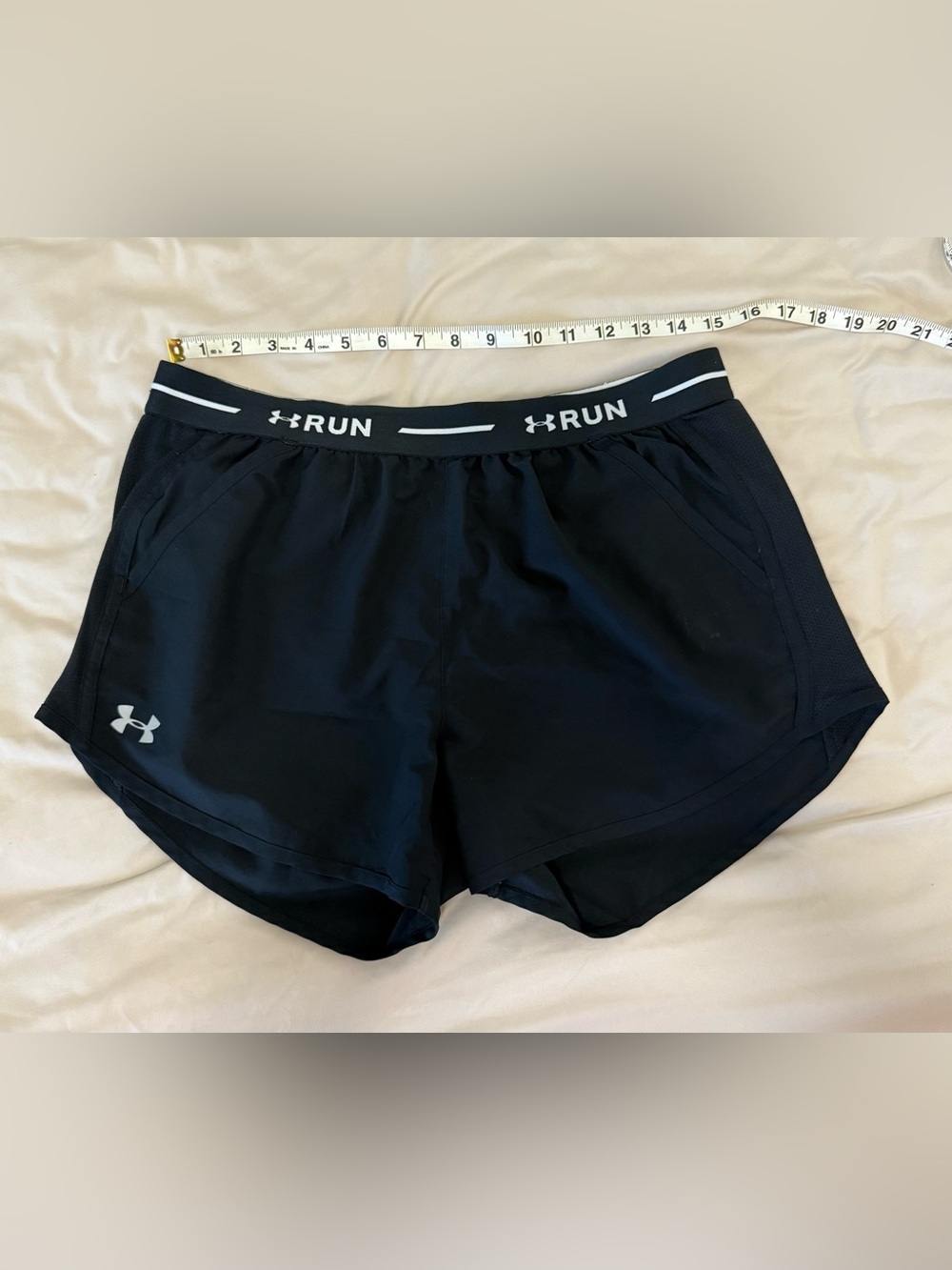 Under Armour HeatGear Run Shorts Black L Athletic Running Shorts